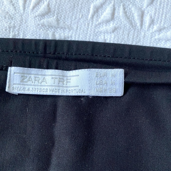 🖤ZARA CROPPED TUBE TOP - SIZE M - BLACK 🖤 - Picture 2 of 5